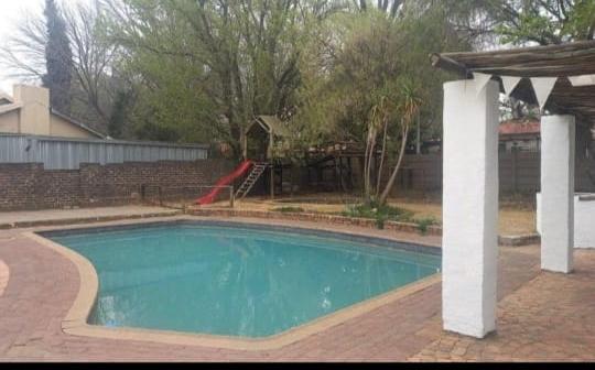 5 Bedroom Property for Sale in Sasolburg Free State